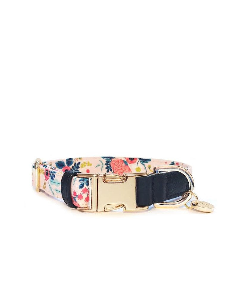 Flowery Adjustable Collar
