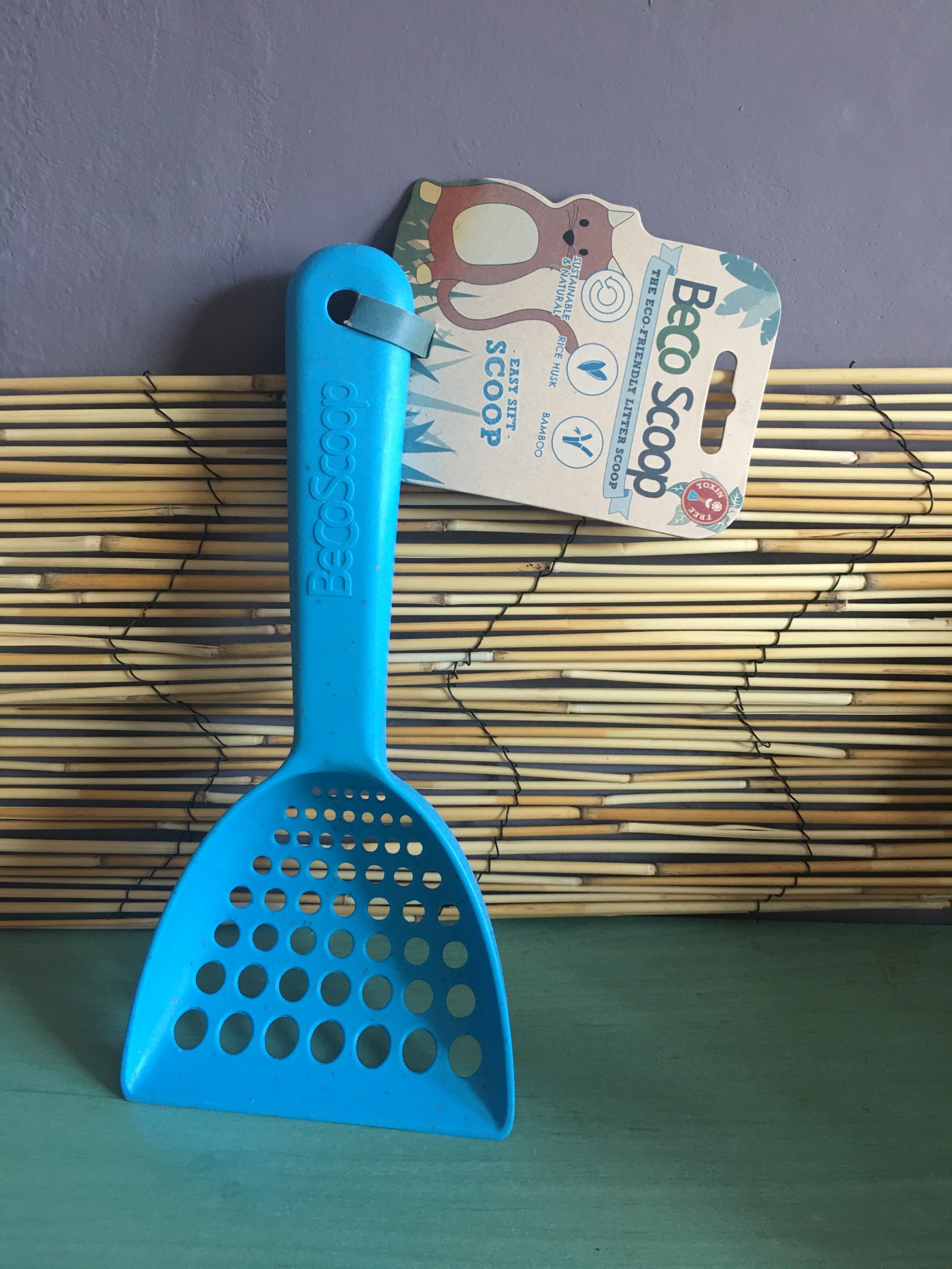Recycled Bamboo Litter Scoop Blue